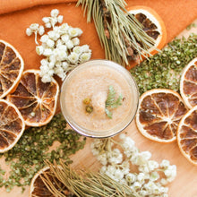 Charger l'image dans la galerie, Exfoliant pour le corps Sapin et cèdre, Avec concombre, bardane et algue, Contenant de verre, deux formats