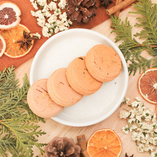 Vapeur de douche pamplemousse et vanille, pastille solide, faite de cire de soya et de coco et d'huiles essentielles, décorée de fleurs et feuilles